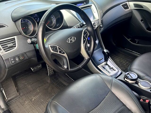 Хендай Элантра 2013 в Днепре (Днепропетровске) на Automoto.ua Серый Хендай Элантра, объемом двигателя 1.8 л и пробегом 130 тыс. км за 10500 $, фото 5 на Automoto.ua