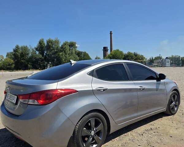 Хендай Элантра 2013 в Днепре (Днепропетровске) на Automoto.ua Серый Хендай Элантра, объемом двигателя 1.8 л и пробегом 185 тыс. км за 9500 $, фото 1 на Automoto.ua