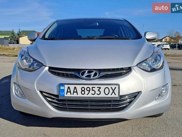 Серый Хендай Элантра, объемом двигателя 1.8 л и пробегом 143 тыс. км за 9300 $, фото 5 на Automoto.ua