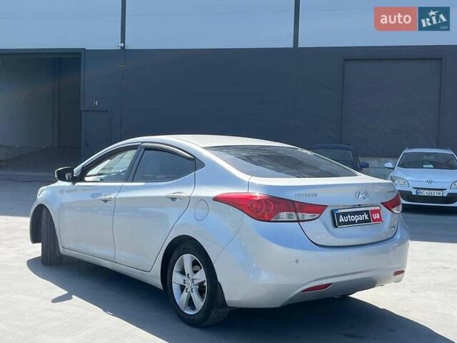 Серый Хендай Элантра, объемом двигателя 1.8 л и пробегом 107 тыс. км за 8990 $, фото 6 на Automoto.ua