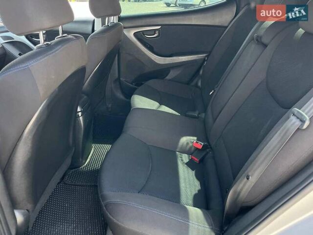 Серый Хендай Элантра, объемом двигателя 1.8 л и пробегом 107 тыс. км за 8990 $, фото 26 на Automoto.ua