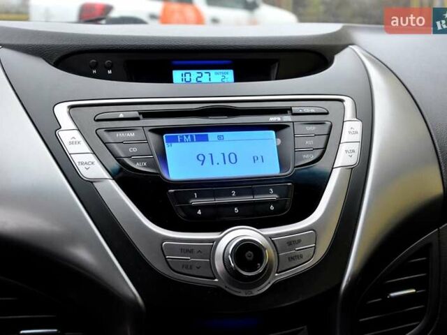 Серый Хендай Элантра, объемом двигателя 1.8 л и пробегом 160 тыс. км за 7500 $, фото 31 на Automoto.ua