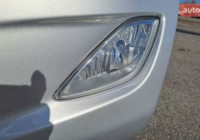 Серый Хендай Элантра, объемом двигателя 1.8 л и пробегом 143 тыс. км за 9300 $, фото 39 на Automoto.ua