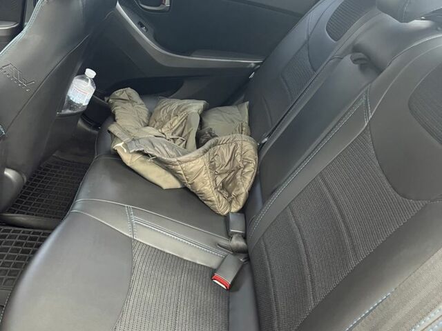 Сірий Хендай Елантра, об'ємом двигуна 1.8 л та пробігом 130 тис. км за 9900 $, фото 8 на Automoto.ua