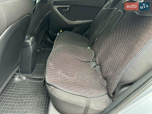 Серый Хендай Элантра, объемом двигателя 1.6 л и пробегом 133 тыс. км за 8690 $, фото 11 на Automoto.ua