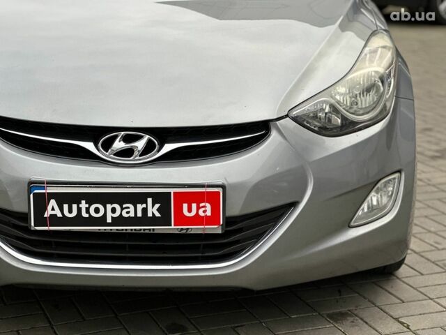 Серый Хендай Элантра, объемом двигателя 1.6 л и пробегом 133 тыс. км за 8690 $, фото 2 на Automoto.ua