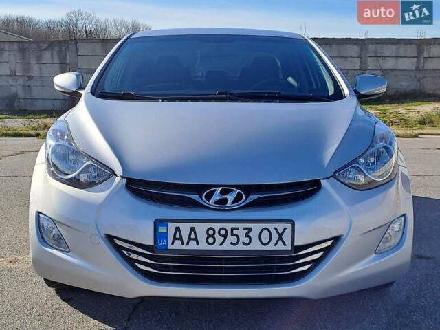 Серый Хендай Элантра, объемом двигателя 1.8 л и пробегом 143 тыс. км за 9300 $, фото 6 на Automoto.ua