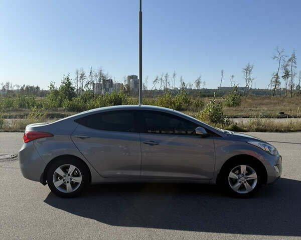 Серый Хендай Элантра, объемом двигателя 1.8 л и пробегом 93 тыс. км за 11300 $, фото 5 на Automoto.ua