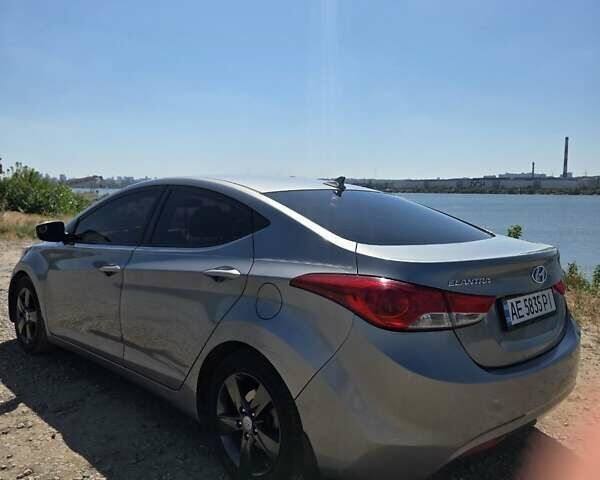 Хендай Элантра 2013 в Днепре (Днепропетровске) на Automoto.ua Серый Хендай Элантра, объемом двигателя 1.8 л и пробегом 185 тыс. км за 9500 $, фото 8 на Automoto.ua