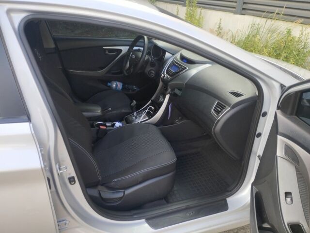 Сірий Хендай Елантра, об'ємом двигуна 1.8 л та пробігом 200 тис. км за 7600 $, фото 5 на Automoto.ua