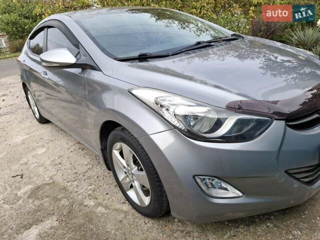 Хендай Элантра 2013 в Николаеве на Automoto.ua Серый Хендай Элантра, объемом двигателя 1.8 л и пробегом 120 тыс. км за 10200 $, фото 7 на Automoto.ua