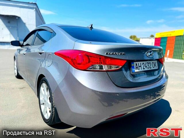 Сірий Хендай Елантра, об'ємом двигуна 1.8 л та пробігом 130 тис. км за 8800 $, фото 7 на Automoto.ua