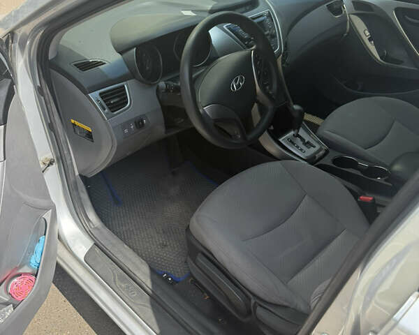 Сірий Хендай Елантра, об'ємом двигуна 1.8 л та пробігом 125 тис. км за 8500 $, фото 9 на Automoto.ua