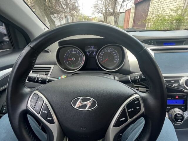 Сірий Хендай Елантра, об'ємом двигуна 1.8 л та пробігом 130 тис. км за 9900 $, фото 5 на Automoto.ua