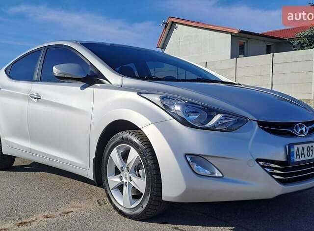 Серый Хендай Элантра, объемом двигателя 1.8 л и пробегом 143 тыс. км за 9300 $, фото 8 на Automoto.ua
