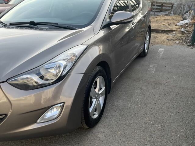 Сірий Хендай Елантра, об'ємом двигуна 1.8 л та пробігом 130 тис. км за 9900 $, фото 3 на Automoto.ua