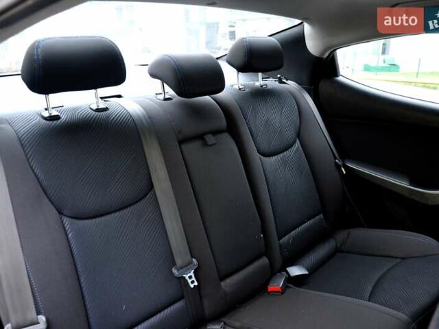 Серый Хендай Элантра, объемом двигателя 1.8 л и пробегом 160 тыс. км за 7500 $, фото 24 на Automoto.ua