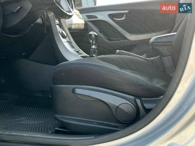 Серый Хендай Элантра, объемом двигателя 1.8 л и пробегом 107 тыс. км за 8990 $, фото 15 на Automoto.ua