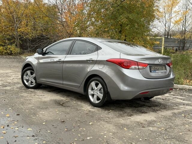 Хендай Элантра 2013 в Днепре (Днепропетровске) на Automoto.ua Серый Хендай Элантра, объемом двигателя 1.8 л и пробегом 146 тыс. км за 9300 $, фото 12 на Automoto.ua