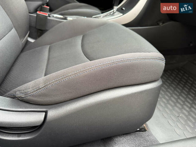 Серый Хендай Элантра, объемом двигателя 1.8 л и пробегом 88 тыс. км за 9700 $, фото 27 на Automoto.ua