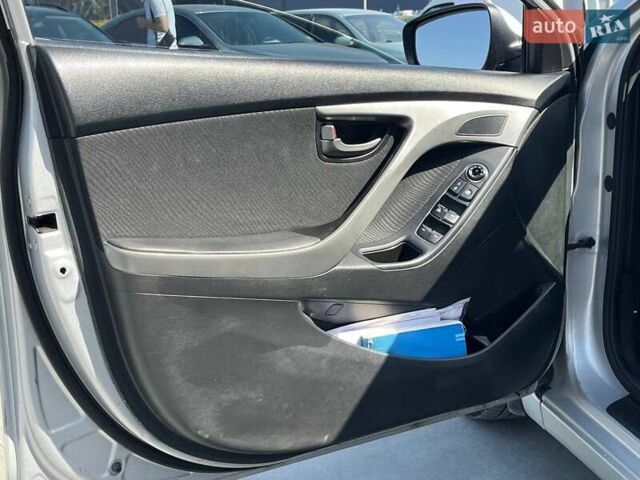 Серый Хендай Элантра, объемом двигателя 1.8 л и пробегом 107 тыс. км за 8990 $, фото 13 на Automoto.ua