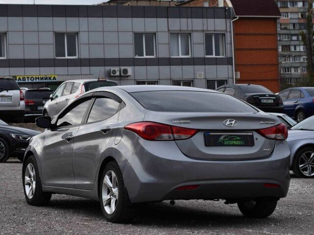 Хендай Элантра 2013 в Кривом Роге на Automoto.ua Серый Хендай Элантра, объемом двигателя 1.6 л и пробегом 118 тыс. км за 9950 $, фото 3 на Automoto.ua