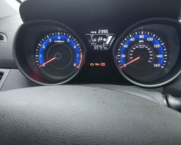 Серый Хендай Элантра, объемом двигателя 1.8 л и пробегом 112 тыс. км за 9300 $, фото 16 на Automoto.ua