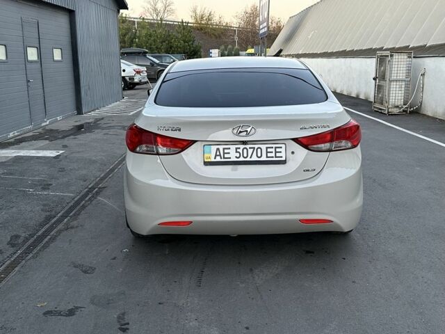 Хендай Елантра 2014 у Дніпро (Дніпропетровську) на Automoto.ua Сірий Хендай Елантра, об'ємом двигуна 1.6 л та пробігом 95 тис. км за 8800 $, фото 5 на Automoto.ua