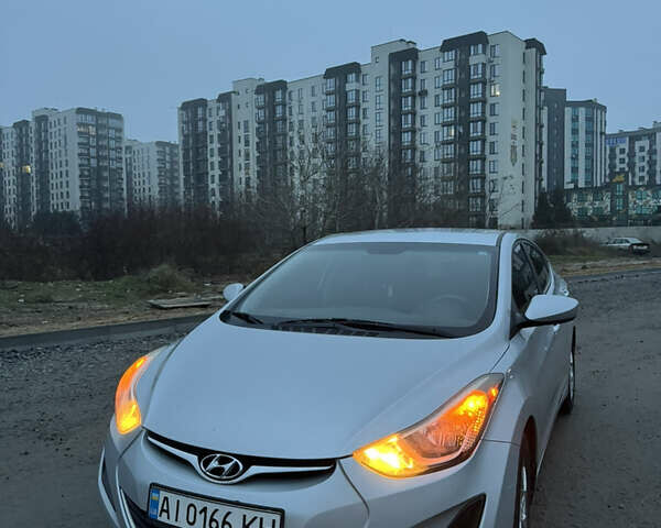 Серый Хендай Элантра, объемом двигателя 1.8 л и пробегом 258 тыс. км за 9000 $, фото 1 на Automoto.ua