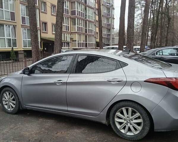 Серый Хендай Элантра, объемом двигателя 1.8 л и пробегом 112 тыс. км за 9300 $, фото 2 на Automoto.ua