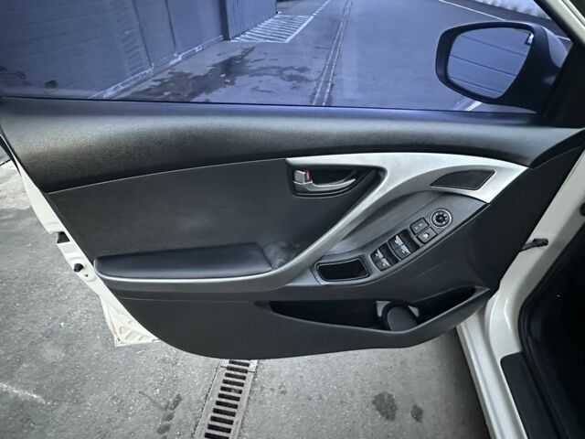 Хендай Елантра 2014 у Дніпро (Дніпропетровську) на Automoto.ua Сірий Хендай Елантра, об'ємом двигуна 1.6 л та пробігом 95 тис. км за 8800 $, фото 10 на Automoto.ua