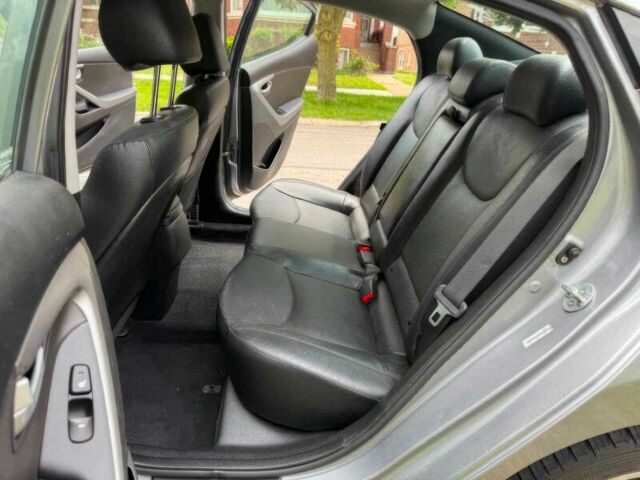 Хендай Элантра 2014 в Одессе на Automoto.ua Серый Хендай Элантра, объемом двигателя 1.8 л и пробегом 87 тыс. км за 5400 $, фото 10 на Automoto.ua