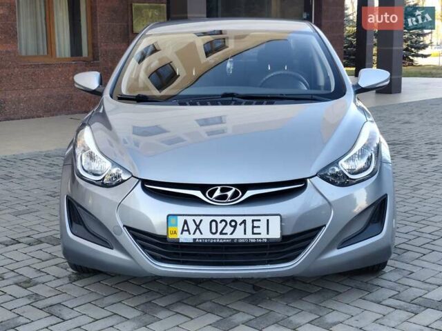 Серый Хендай Элантра, объемом двигателя 1.6 л и пробегом 84 тыс. км за 9800 $, фото 3 на Automoto.ua