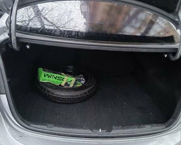 Серый Хендай Элантра, объемом двигателя 1.8 л и пробегом 112 тыс. км за 9300 $, фото 19 на Automoto.ua