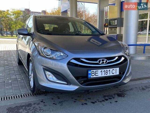 Хендай Элантра 2014 в Николаеве на Automoto.ua Серый Хендай Элантра, объемом двигателя 2 л и пробегом 118 тыс. км за 9500 $, фото 4 на Automoto.ua