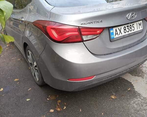 Серый Хендай Элантра, объемом двигателя 1.8 л и пробегом 126 тыс. км за 10500 $, фото 1 на Automoto.ua