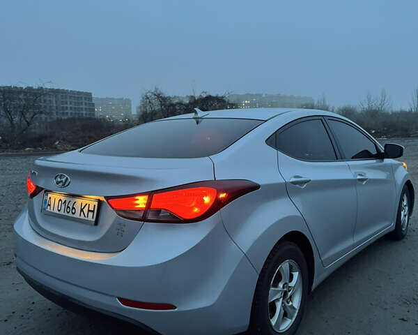 Серый Хендай Элантра, объемом двигателя 1.8 л и пробегом 258 тыс. км за 9000 $, фото 4 на Automoto.ua