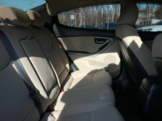 Серый Хендай Элантра, объемом двигателя 1.8 л и пробегом 200 тыс. км за 7999 $, фото 19 на Automoto.ua