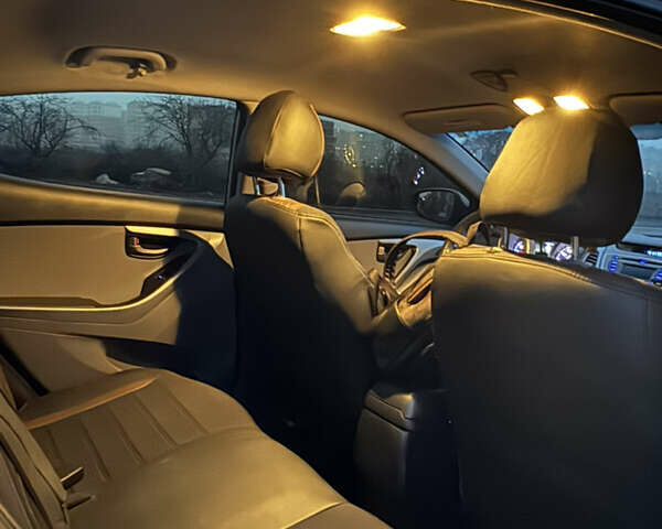 Серый Хендай Элантра, объемом двигателя 1.8 л и пробегом 258 тыс. км за 9000 $, фото 17 на Automoto.ua