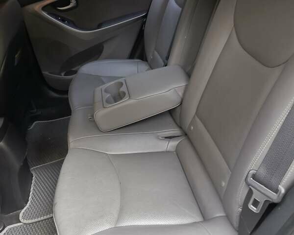 Серый Хендай Элантра, объемом двигателя 1.8 л и пробегом 126 тыс. км за 10500 $, фото 13 на Automoto.ua