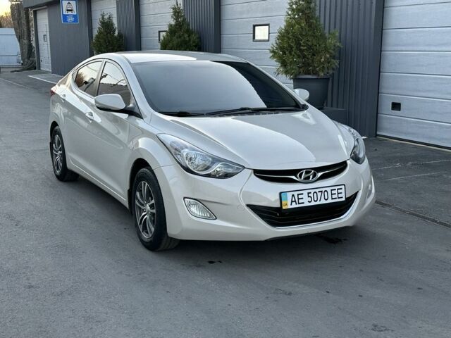 Хендай Елантра 2014 у Дніпро (Дніпропетровську) на Automoto.ua Сірий Хендай Елантра, об'ємом двигуна 1.6 л та пробігом 95 тис. км за 8800 $, фото 1 на Automoto.ua