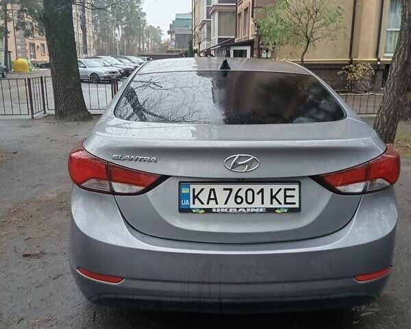 Серый Хендай Элантра, объемом двигателя 1.8 л и пробегом 112 тыс. км за 9300 $, фото 5 на Automoto.ua