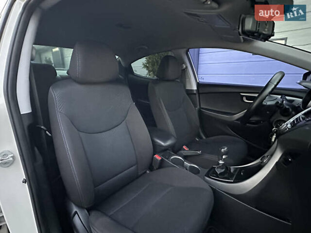 Хендай Элантра 2014 в Днепре (Днепропетровске) на Automoto.ua Серый Хендай Элантра, объемом двигателя 1.6 л и пробегом 95 тыс. км за 8800 $, фото 17 на Automoto.ua