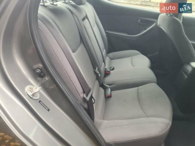 Серый Хендай Элантра, объемом двигателя 1.8 л и пробегом 144 тыс. км за 9200 $, фото 8 на Automoto.ua