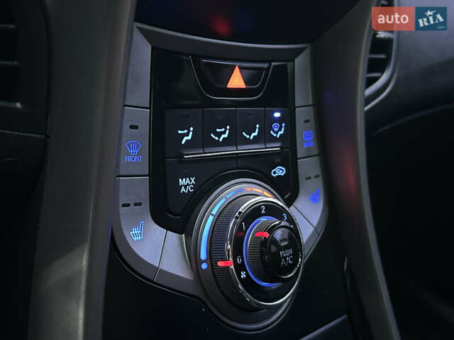 Хендай Элантра 2014 в Днепре (Днепропетровске) на Automoto.ua Серый Хендай Элантра, объемом двигателя 1.6 л и пробегом 95 тыс. км за 8800 $, фото 21 на Automoto.ua