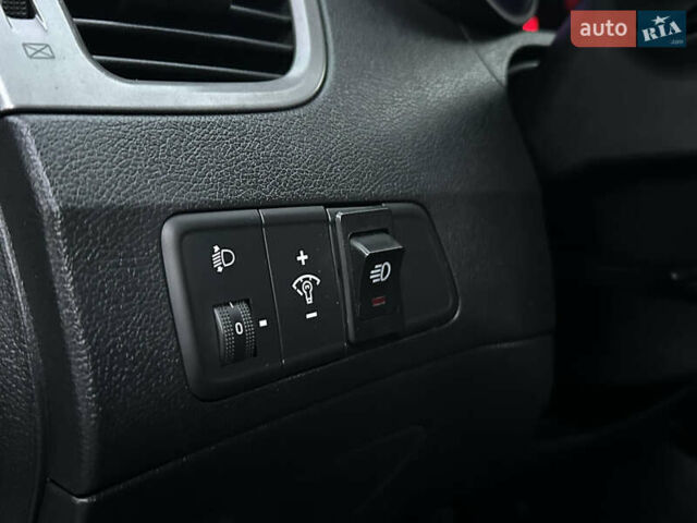 Хендай Элантра 2014 в Днепре (Днепропетровске) на Automoto.ua Серый Хендай Элантра, объемом двигателя 1.6 л и пробегом 95 тыс. км за 8800 $, фото 19 на Automoto.ua