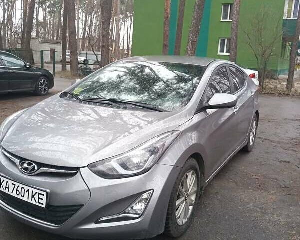 Серый Хендай Элантра, объемом двигателя 1.8 л и пробегом 112 тыс. км за 9300 $, фото 1 на Automoto.ua