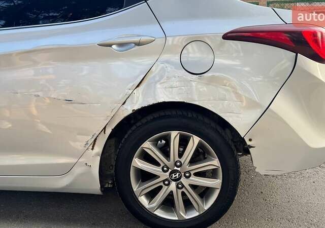 Сірий Хендай Елантра, об'ємом двигуна 1.8 л та пробігом 285 тис. км за 5800 $, фото 8 на Automoto.ua