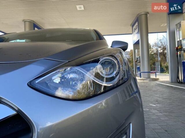 Хендай Элантра 2014 в Николаеве на Automoto.ua Серый Хендай Элантра, объемом двигателя 2 л и пробегом 118 тыс. км за 9500 $, фото 17 на Automoto.ua