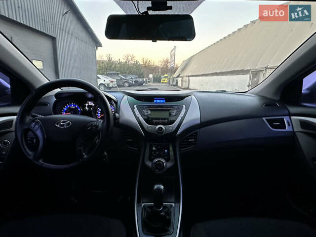 Хендай Элантра 2014 в Днепре (Днепропетровске) на Automoto.ua Серый Хендай Элантра, объемом двигателя 1.6 л и пробегом 95 тыс. км за 8800 $, фото 8 на Automoto.ua